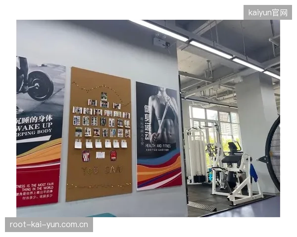 告别单一内容课程,2027年的智能健身镜市场竞争将聚焦于能够提供个性化训练方案的AI私教算法 告别单一内容课程,2027年的智能健身镜市场竞争将聚焦于能够提供个性化训练方案的AI私教算法
